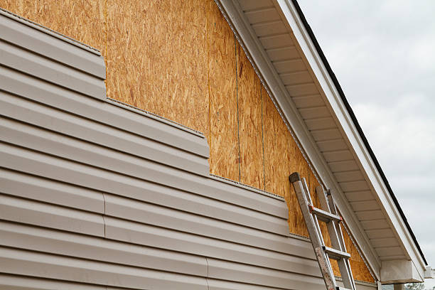 Professional Fiber Cement Siding technician working in Dayton, IN